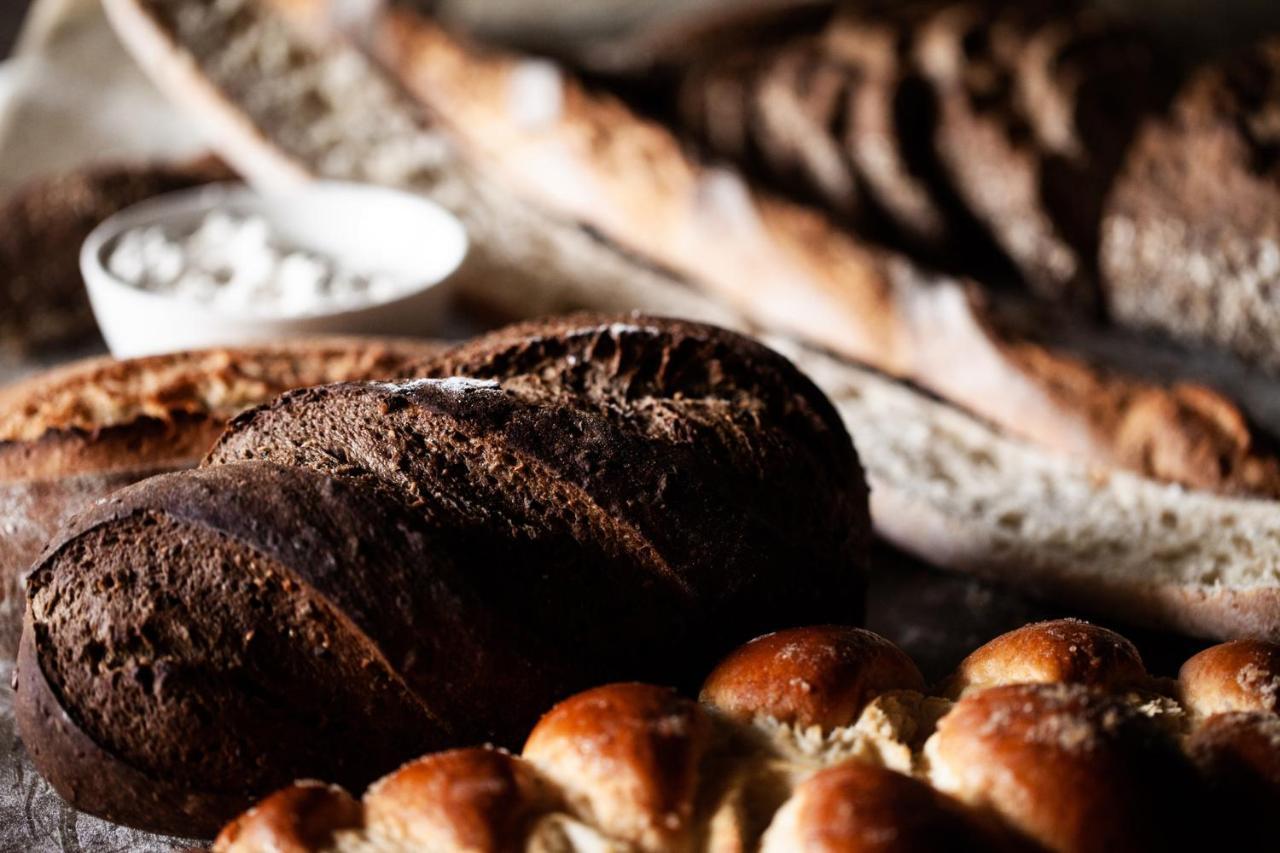 Four Seasons Hotel Rijád Exteriér fotografie Bread